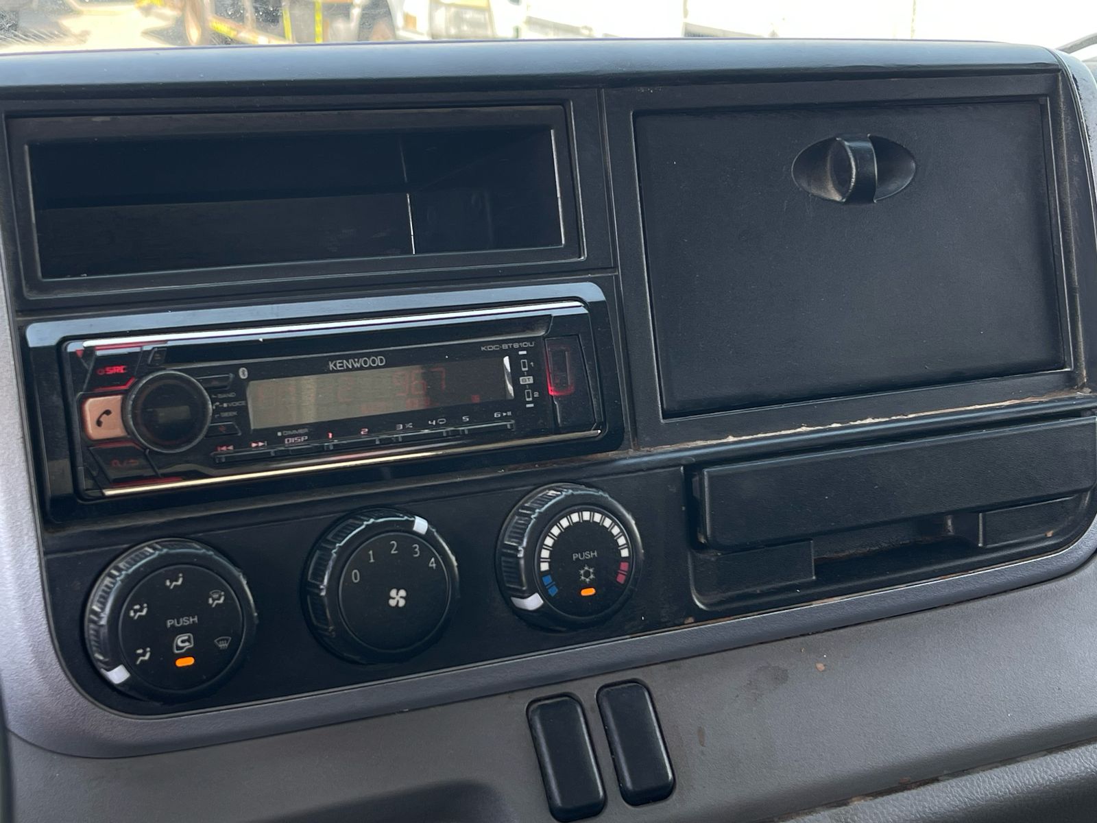 fb633d5f-47b1-4c52-a860-76762203706e