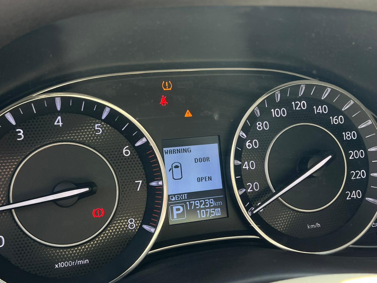 a1005535-b051-43e7-aff7-3dde5a582704