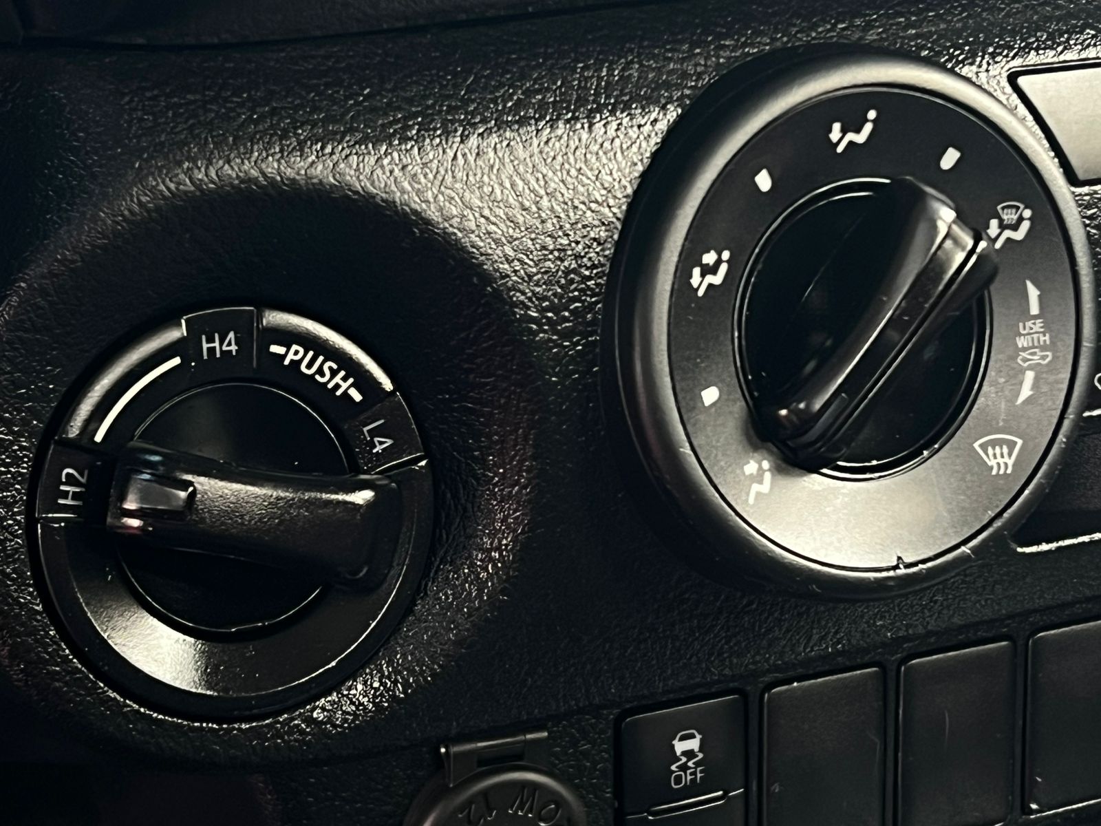 211d0326-6c1e-495e-80bf-582917aeb240