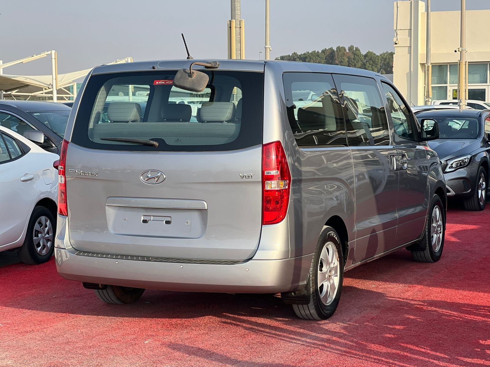 28ef47d2-50b5-4304-b728-695893443d91