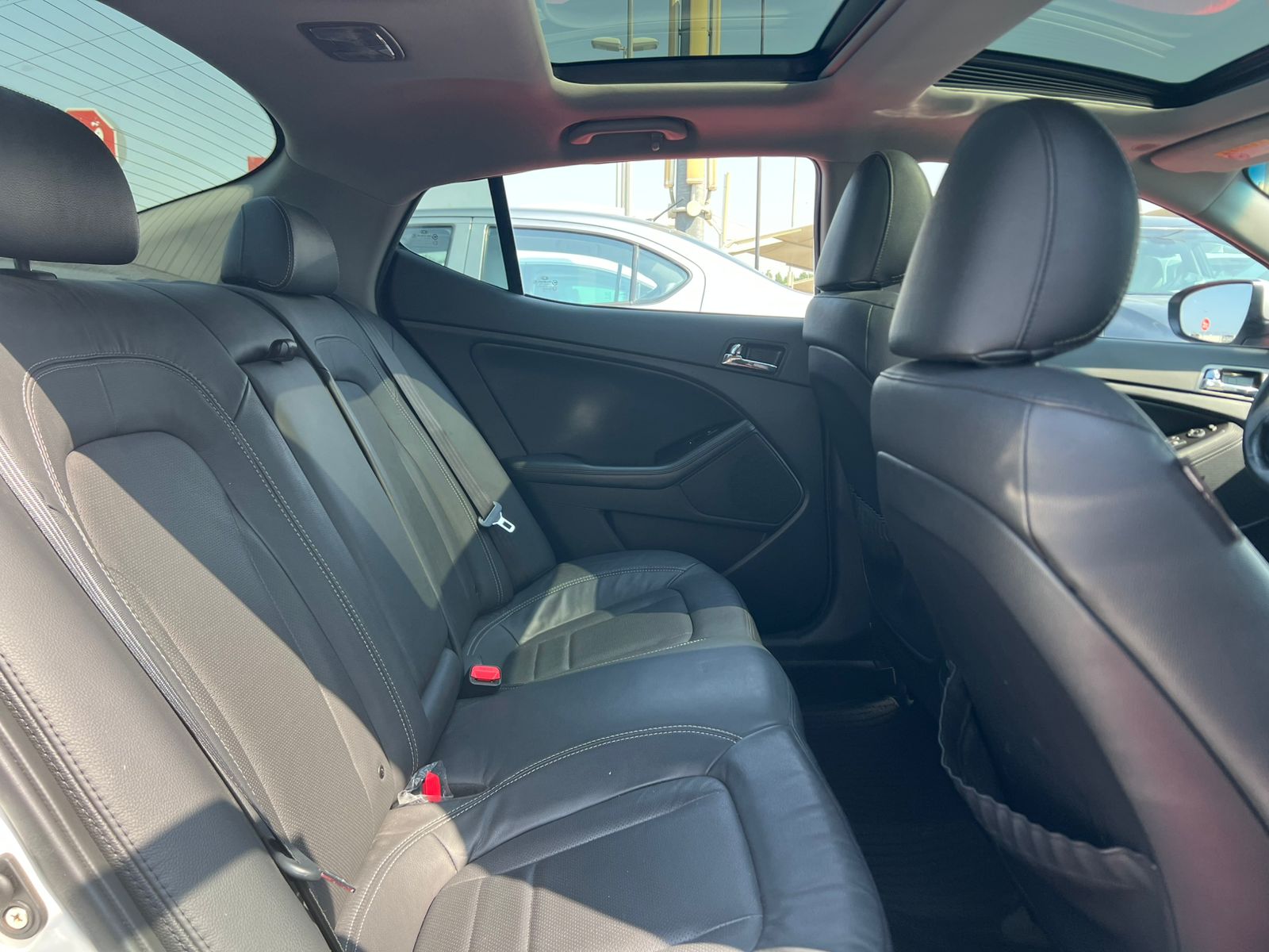 c3175221-2082-44e3-8db1-ecac4cb21d55