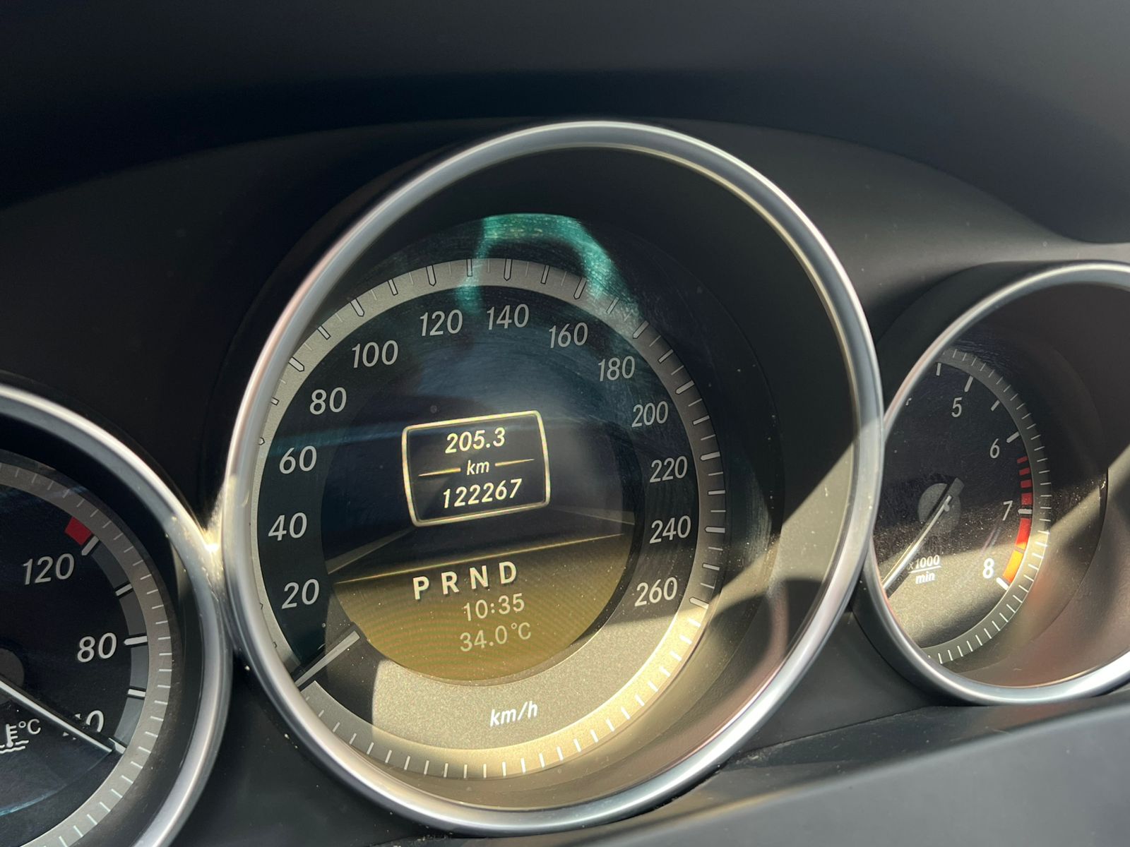 d8f6d6d4-7e57-4a61-92a7-498611e69282