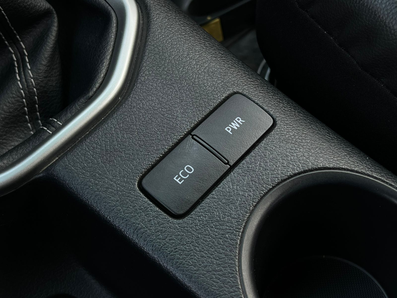 b6637f3e-583b-4049-8567-d85b5cc6b5d5