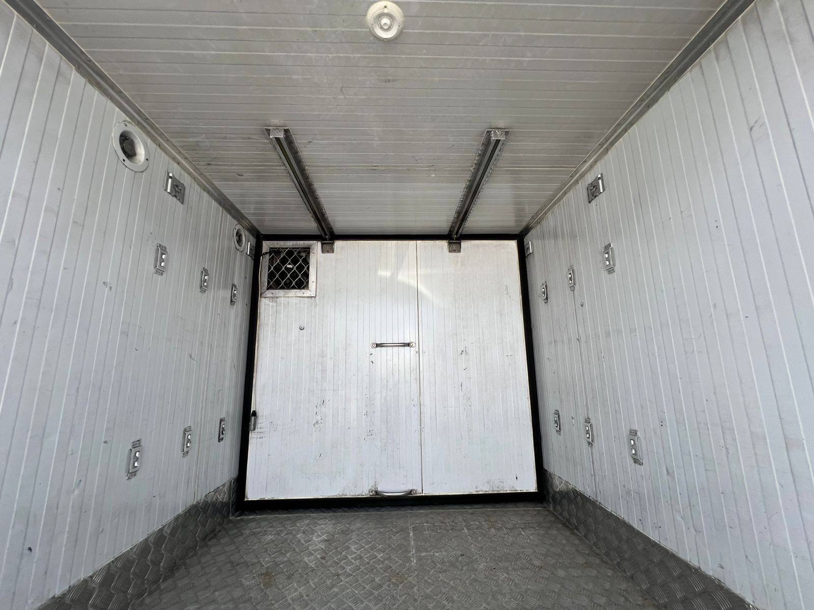 59e47c43-32f6-4ab3-a82d-56e042620c9a